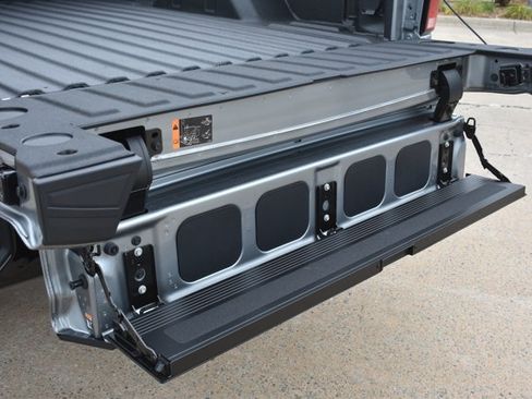 New 2026 Chevrolet Silverado 2500 ZR2 w/ LPO, Dark Essentials Package AWD/4WD image 16