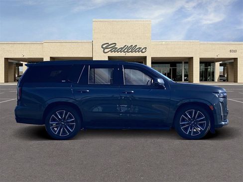 Used 2021 Cadillac Escalade Sport w/ Driver Assist Tech Package image 4