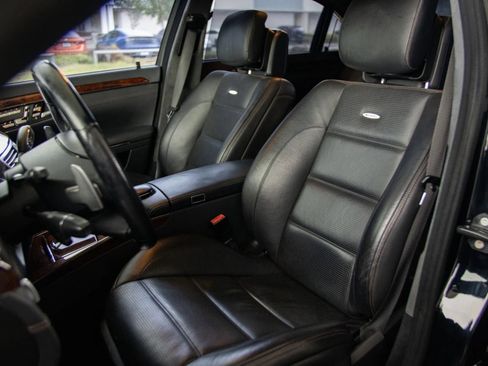 Used 2011 Mercedes-Benz S 63 AMG w/ AMG Performance Pkg image 23