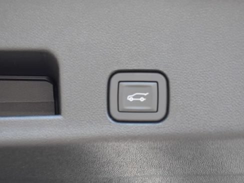New 2026 Chevrolet Traverse RS w/ LPO, Floor Liner Package AWD/4WD image 24