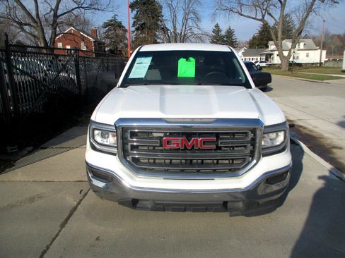 Used 2017 GMC Sierra 1500 2WD Regular Cab image 3