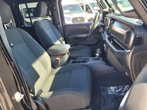 Used 2019 Jeep Wrangler Unlimited Sport S image 21