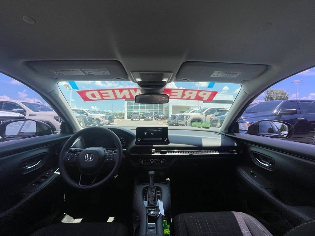 Used 2023 Honda HR-V LX image 26
