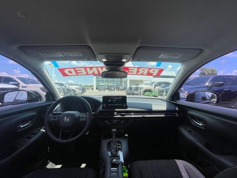 Used 2023 Honda HR-V LX image 26
