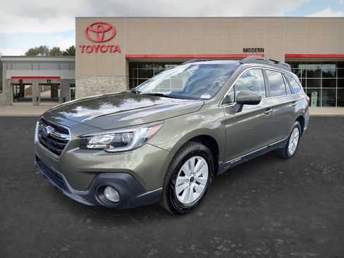 Used 2019 Subaru Outback 2.5i Premium image 1