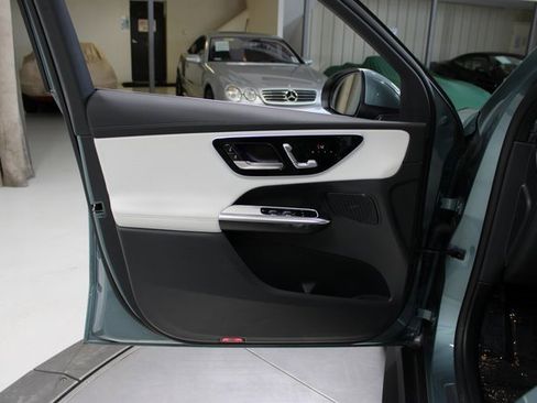 Used 2025 Mercedes-Benz GLC 350e GLC 350e 4MATICﾮ w/ AMG Line image 37