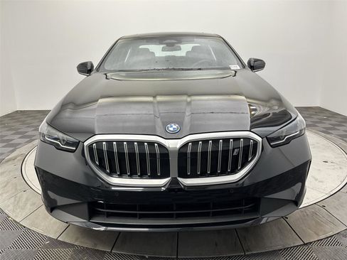 Used 2024 BMW i5 eDrive40i w/ M Sport Package image 14