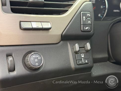 Used 2020 GMC Yukon XL Denali RWD image 10
