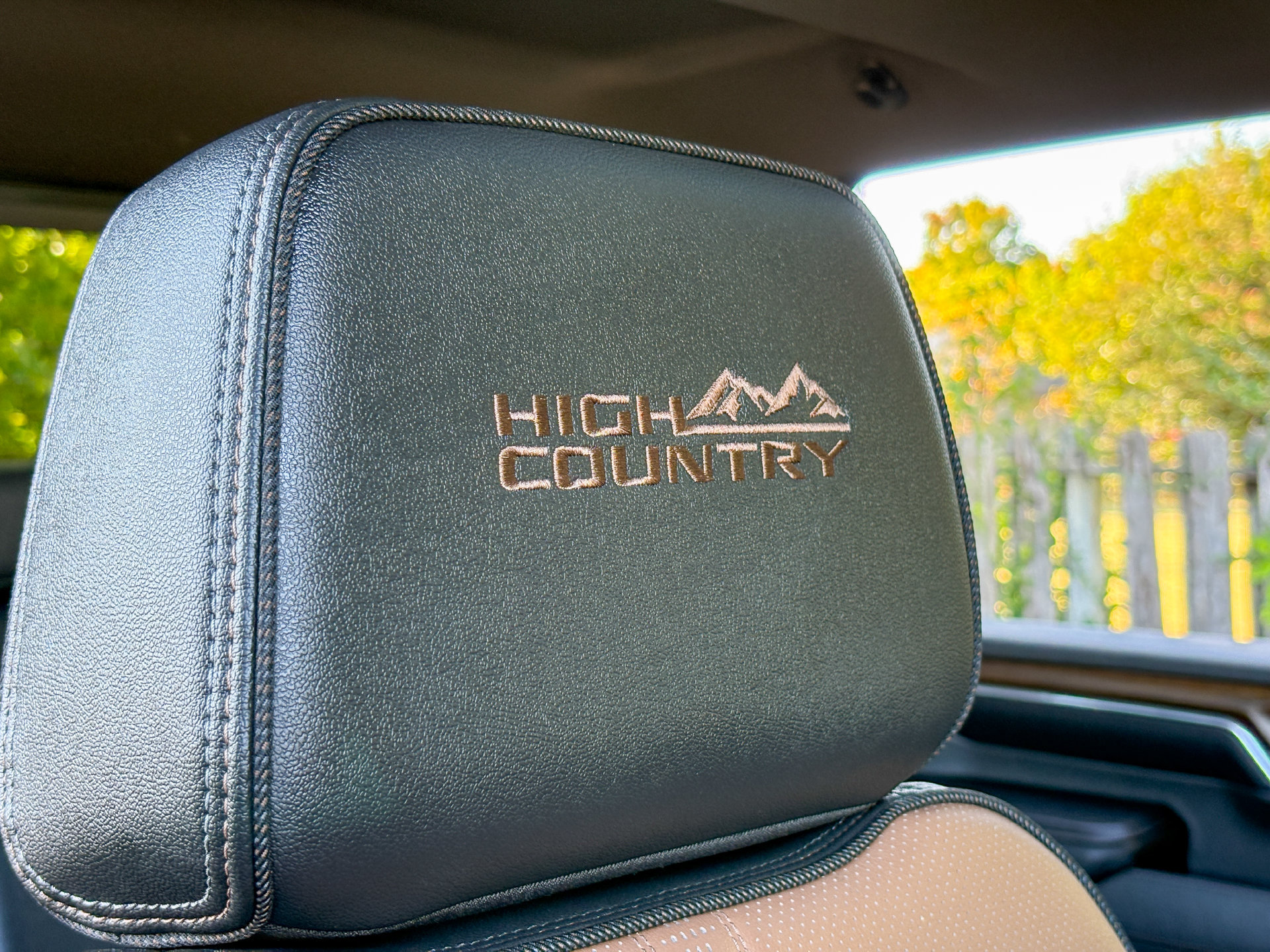 Used 2024 Chevrolet Silverado 2500 High Country w/ Technology Package AWD/4WD image 26