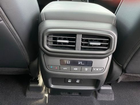 New 2026 Honda Pilot Touring image 40