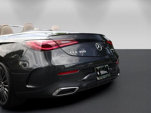 Used 2026 Mercedes-Benz CLE 300 4MATIC Cabriolet image 18
