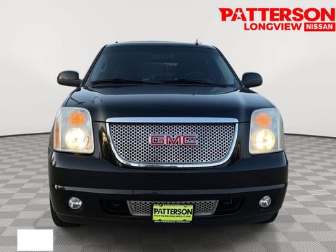 Used 2012 GMC Yukon Denali RWD image 2