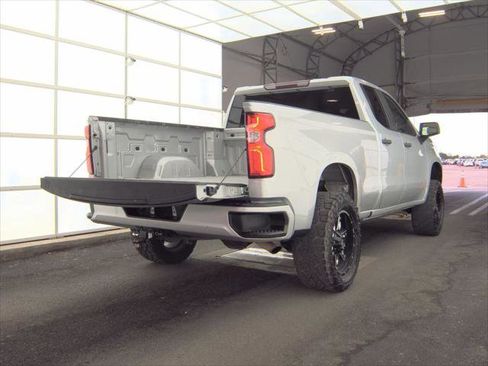 Used 2020 Chevrolet Silverado 1500 Custom w/ Custom Value Package image 6