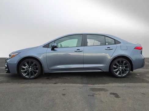 Certified 2025 Toyota Corolla SE image 6