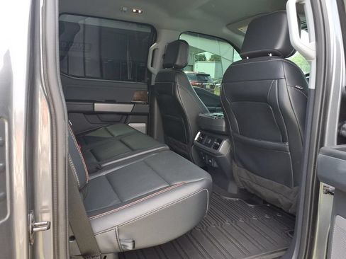 Used 2023 Ford F150 Lariat w/ FX4 Off-Road Package AWD/4WD image 13