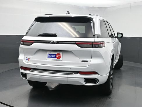 Used 2023 Jeep Grand Cherokee Overland AWD/4WD image 47
