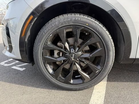 Used 2022 Kia Sorento SX image 12