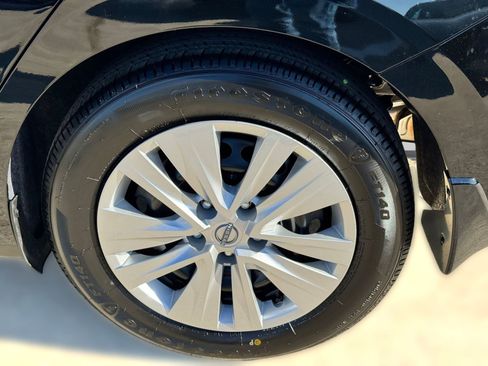 New 2025 Nissan Sentra S image 9