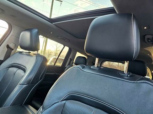 Used 2023 Jeep Grand Cherokee L Limited w/ Luxury Tech Group II image 20