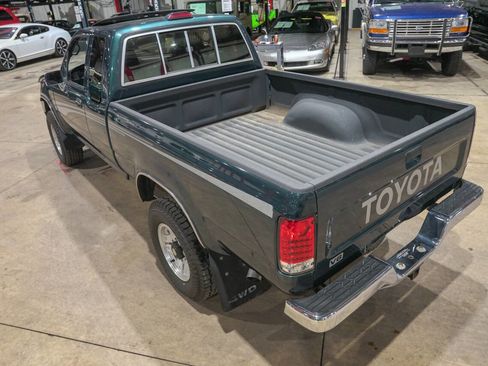 Used 1994 Toyota Pickup SR5 AWD/4WD image 16