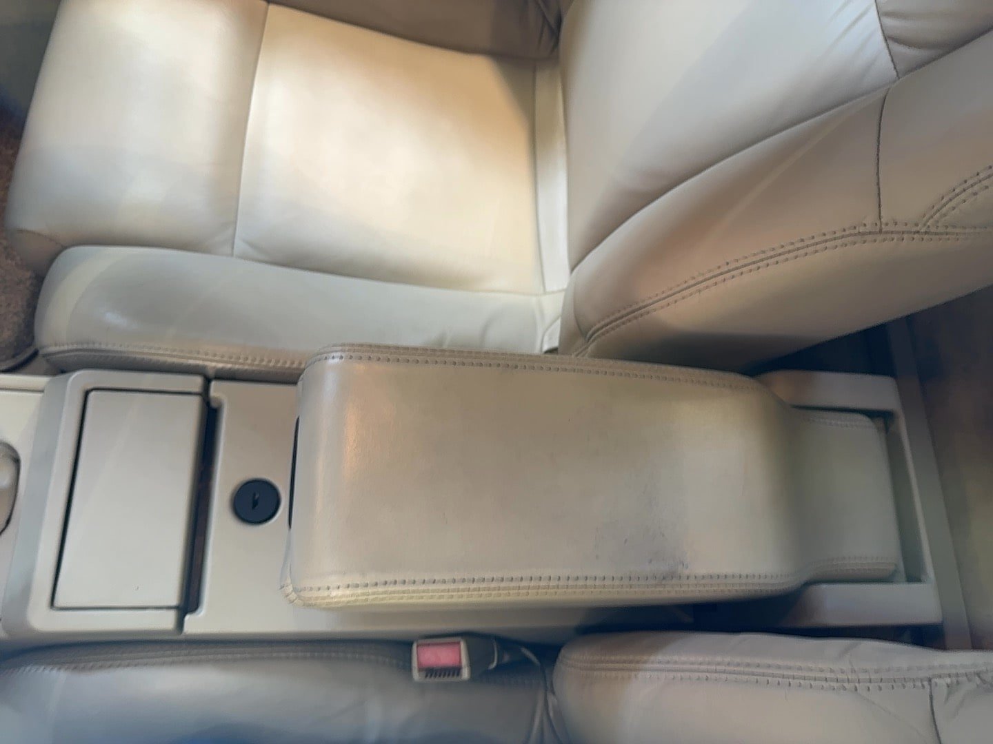 Used 1993 Cadillac Allante FWD image 44