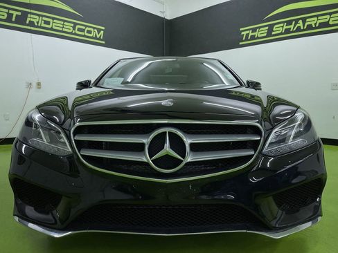 Used 2016 Mercedes-Benz E 350 4MATIC Sedan w/ Premium Package image 3