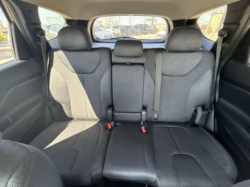 Used 2019 Hyundai Santa Fe SE image 21