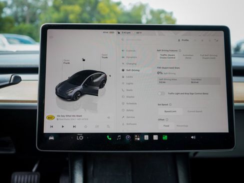 Used 2023 Tesla Model 3 Standard Range RWD image 11
