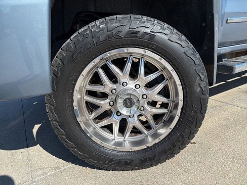 Used 2016 GMC Sierra 2500 Denali w/ Driver Alert Package AWD/4WD image 3