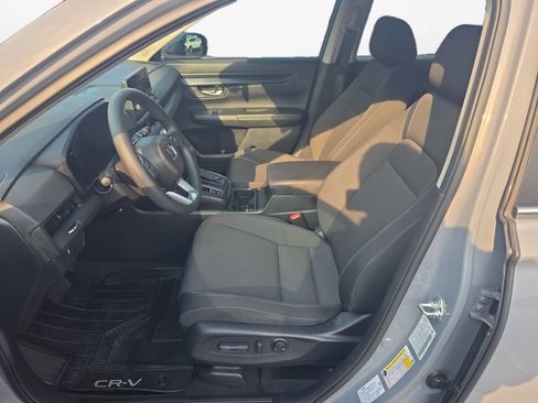 Certified 2025 Honda CR-V EX image 9