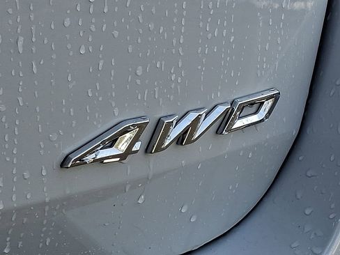 Used 2025 Ford Explorer Active AWD/4WD image 30