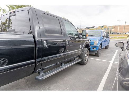 Used 2016 Ford F350 Platinum w/ FX4 Off-Road Package image 4