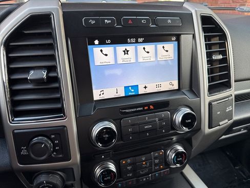 Used 2018 Ford F150 Lariat w/ Equipment Group 502A Luxury image 3