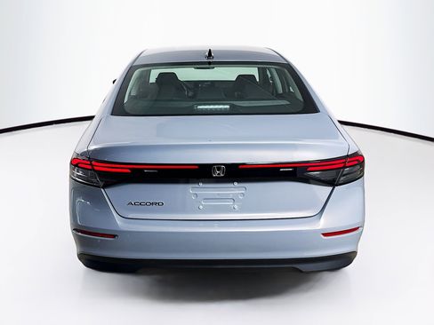 Certified 2025 Honda Accord SE image 30