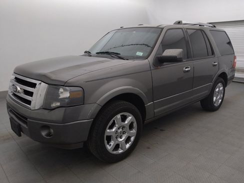 Used 2014 Ford Expedition Limited w/ Equipment Group 301A RWD image 2