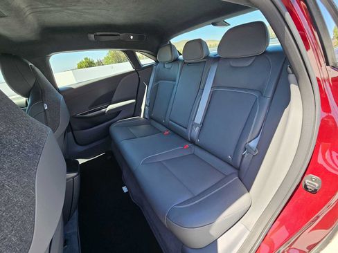 Used 2025 Lucid Air Touring AWD/4WD image 17