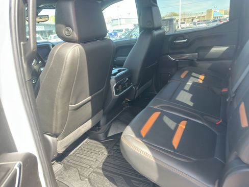 Used 2019 GMC Sierra 1500 AT4 w/ AT4 Premium Package image 4