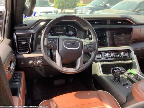 Used 2023 GMC Sierra 1500 Denali Ultimate AWD/4WD image 10