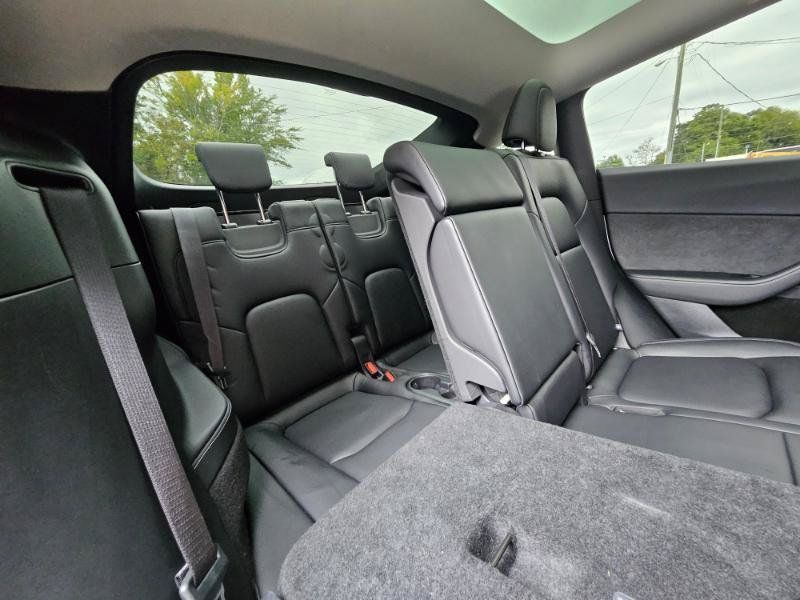 Used 2025 Tesla Model Y Long Range AWD/4WD image 69