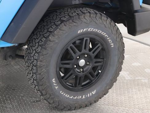 Used 2018 Jeep Wrangler Sport image 15