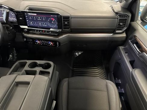 Used 2025 GMC Sierra 1500 Elevation AWD/4WD image 19