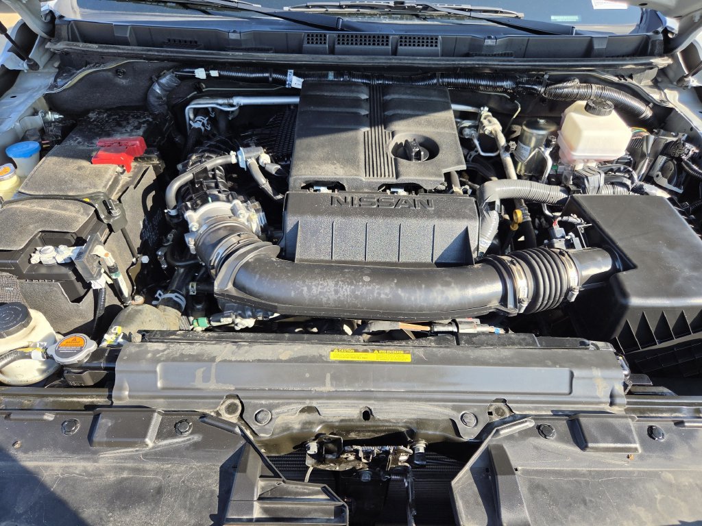 Used 2025 Nissan Frontier Pro-X RWD image 30