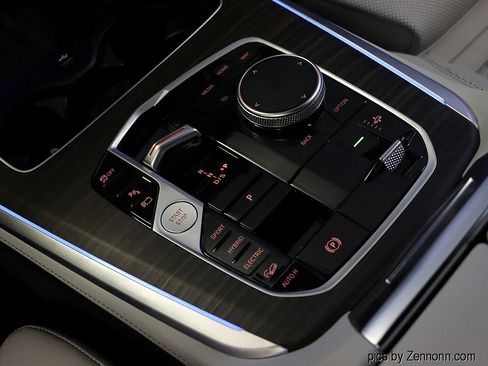 Used 2026 BMW X5 xDrive50e w/ Climate Comfort Package image 27