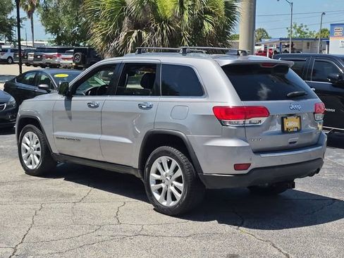 Used 2017 Jeep Grand Cherokee Limited AWD/4WD image 7