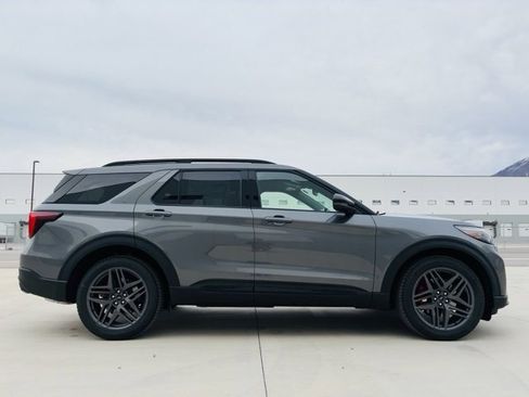 New 2025 Ford Explorer ST w/ Sun And Sound Package image 6