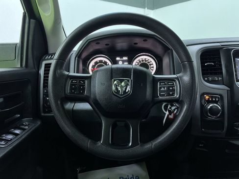 Used 2018 RAM 1500 Express RWD image 19