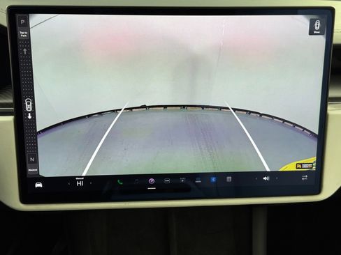 Used 2022 Tesla Model X Plaid image 30