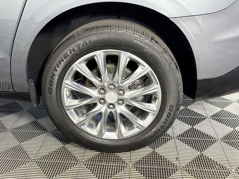 Used 2018 Buick Enclave Premium w/ Experience Buick Package image 34