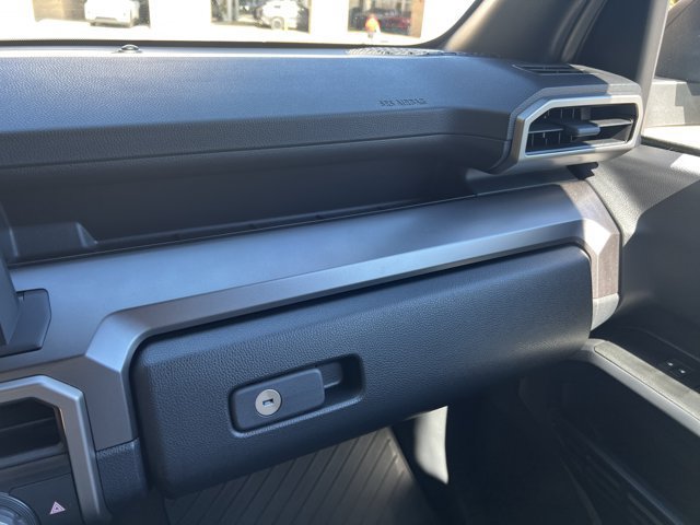 Used 2025 Toyota 4Runner SR5 RWD image 37