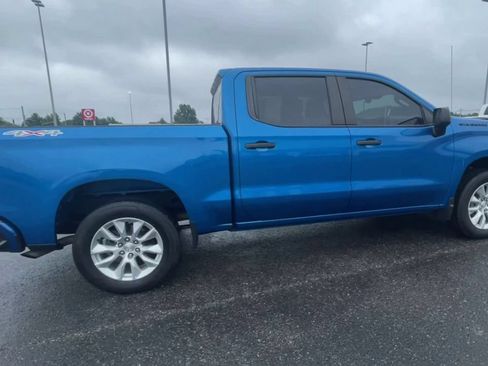 Used 2023 Chevrolet Silverado 1500 Custom w/ LPO, Dark Essentials Package AWD/4WD image 8